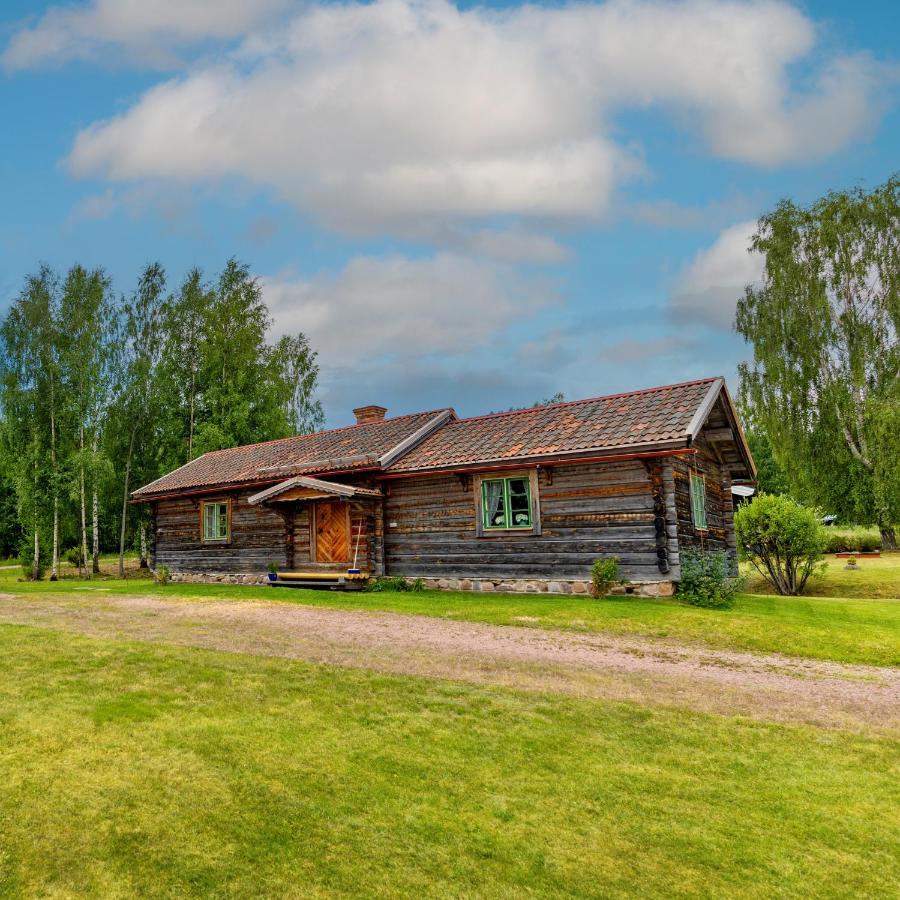 Traditionell Timmerstuga - Mora, Gesunda Solleron Екстер'єр фото